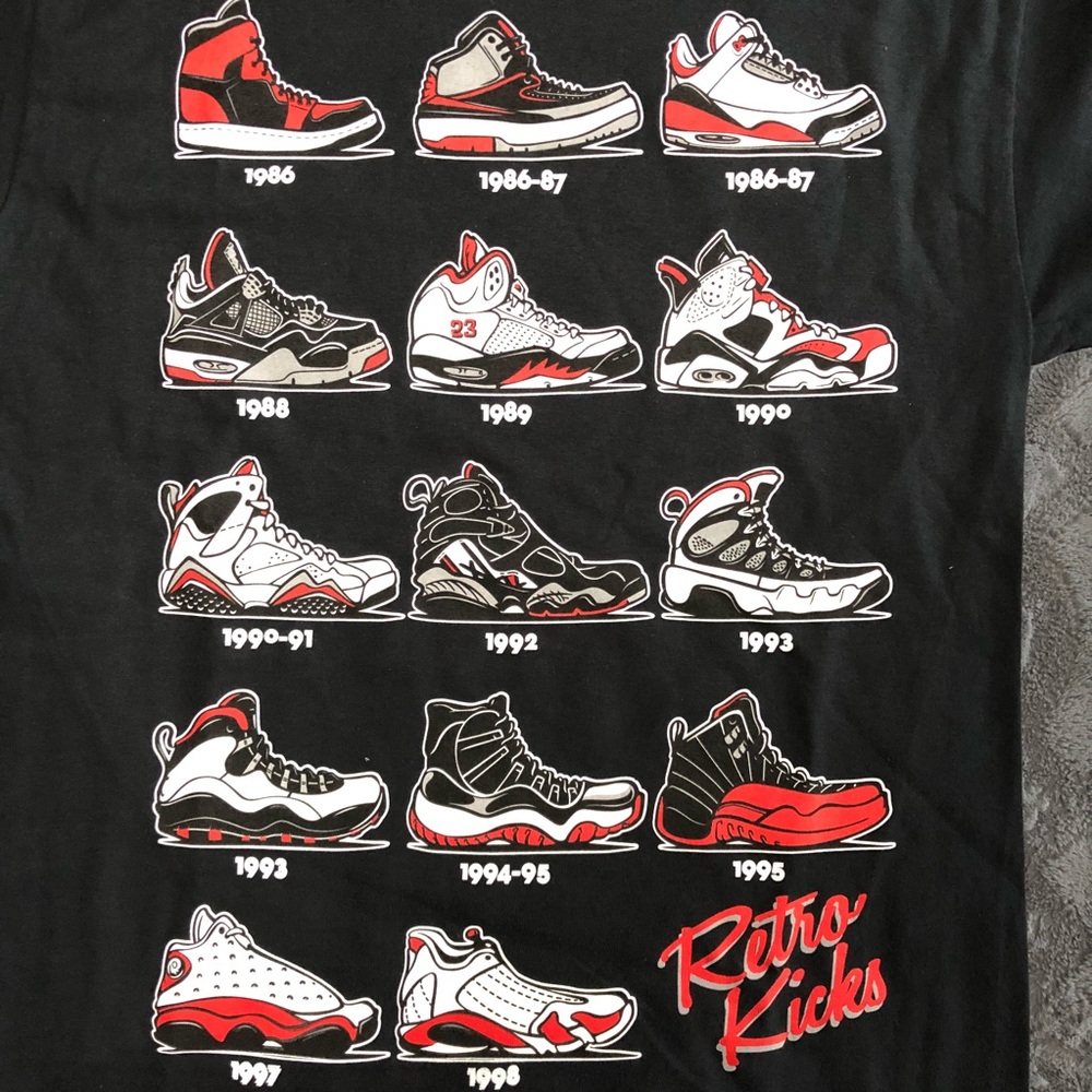 LAST ONE‼️NWOT RETRO KICKS T-SHIRT MENS SIZE M - Picture 2 of 6